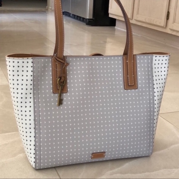 Fossil Handbags - !ONLY ONE! ❤️FOSSIL Grey / White tote ❤️ BRAND NEW